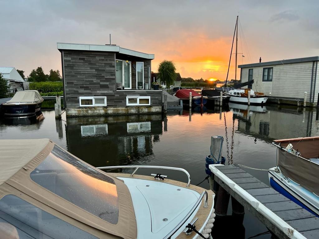 Quiet Waterloft Near Amsterdam And Schiphol Ws17 Hotel Aalsmeer Exterior foto